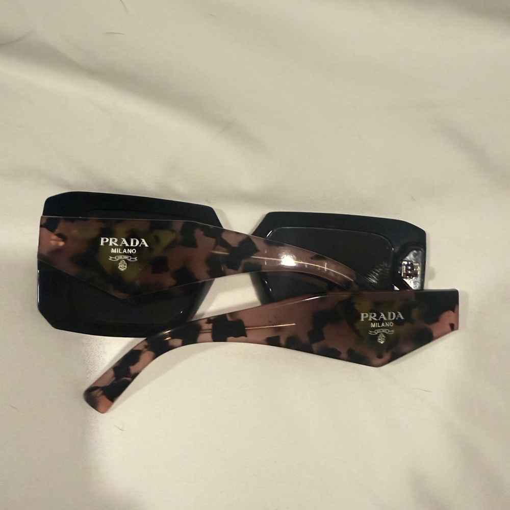 Prada PR 23YS Sunglasses in Black and Tortoiseshell
